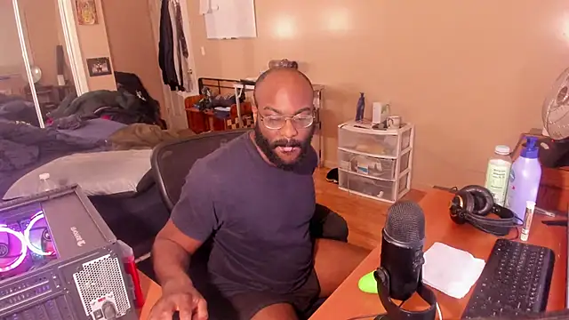 MrChuckDailyXXX online show from 01-21-25, 07:37