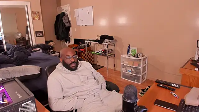 MrChuckDailyXXX online show from 02-15-25, 05:41