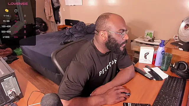 MrChuckDailyXXX online show from 03-17-25, 01:46