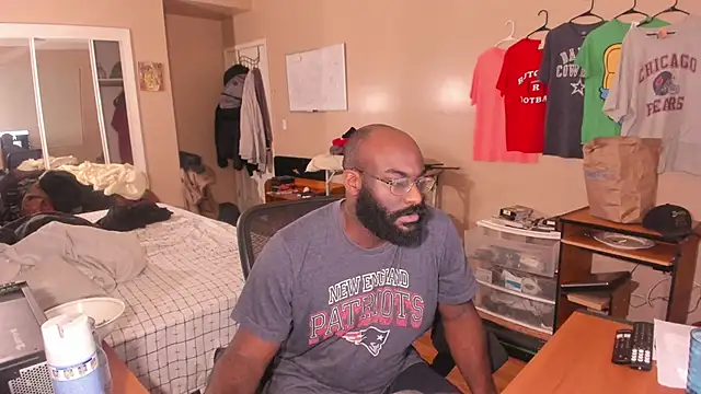 MrChuckDailyXXX online show from 10-06-25, 02:31