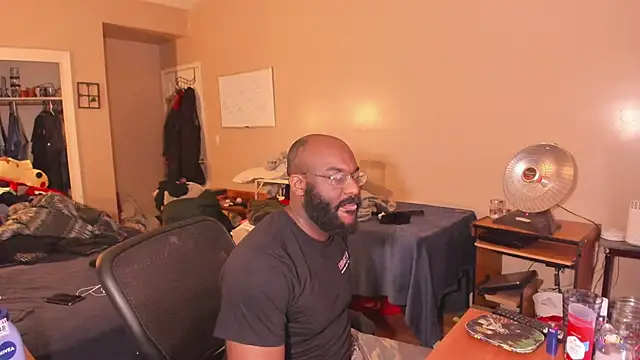 MrChuckDailyXXX online show from 03-01-26, 05:53