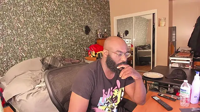 Snapshot of MrChuckDailyXXX chatting on 06-30-26, 05:25 MrChuckDailyXXX online show from 06-30-26, 05:25