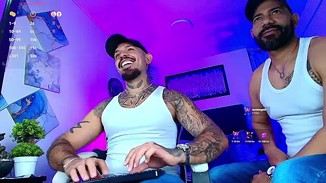 Snapshot of Adil_aminn chatting on 01-08-26, 04:15 Adil aminn online show from 01-08-26, 04:15