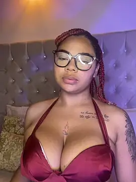 Eloisa cleavage  online show from 02-26-26, 10:25