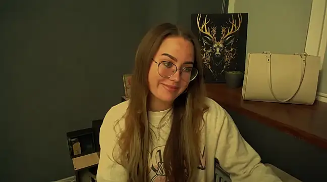 Snapshot of luxie_milady chatting on 12-07-24, 12:56 luxie milady online show from 12-07-24, 12:56