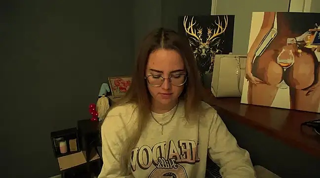 Snapshot of luxie_milady chatting on 01-06-25, 12:46 luxie milady online show from 01-06-25, 12:46
