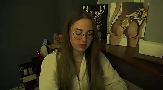 Snapshot of luxie_milady chatting on 02-03-25, 01:19 luxie milady online show from 02-03-25, 01:19