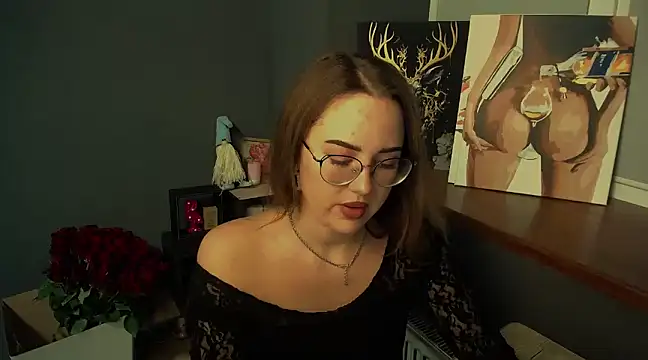 Snapshot of luxie_milady chatting on 02-14-25, 01:08 luxie milady online show from 02-14-25, 01:08