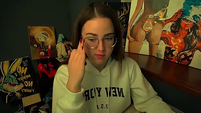 luxie milady online show from 02-18-26, 02:02