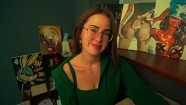 luxie milady online show from 05-18-26, 12:11