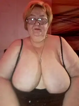 Snapshot of Awn290668 chatting on 01-14-25, 05:45 Awn290668 online show from 01-14-25, 05:45