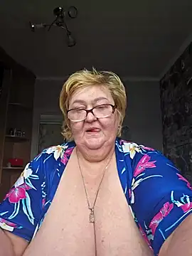 Snapshot of Awn290668 chatting on 03-14-25, 08:32 Awn290668 online show from 03-14-25, 08:32