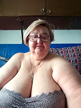 Snapshot of Awn290668 chatting on 09-14-25, 06:12 Awn290668 online show from 09-14-25, 06:12