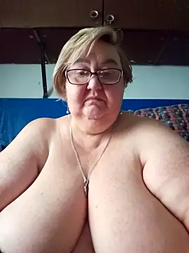 Snapshot of Awn290668 chatting on 09-20-25, 05:08 Awn290668 online show from 09-20-25, 05:08