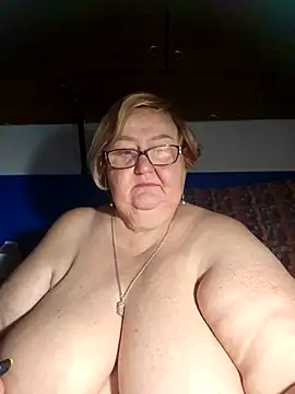 Snapshot of Awn290668 chatting on 09-20-25, 05:36 Awn290668 online show from 09-20-25, 05:36