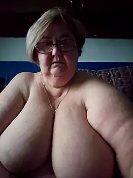 Snapshot of Awn290668 chatting on 09-23-25, 05:10 Awn290668 online show from 09-23-25, 05:10