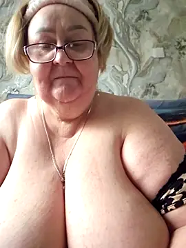 Snapshot of Awn290668 chatting on 12-14-25, 10:09 Awn290668 online show from 12-14-25, 10:09