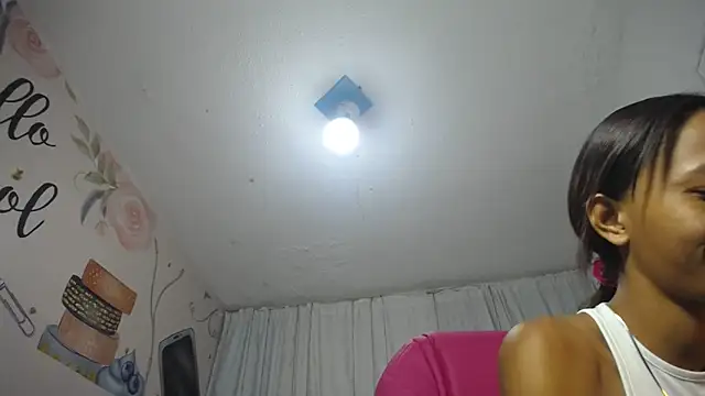 EMMA SWEETT1 online show from 10-11-25, 06:17