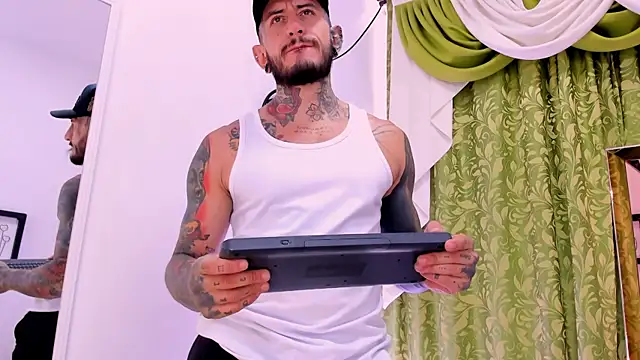 dilan scootk  online show from 11-29-25, 07:28