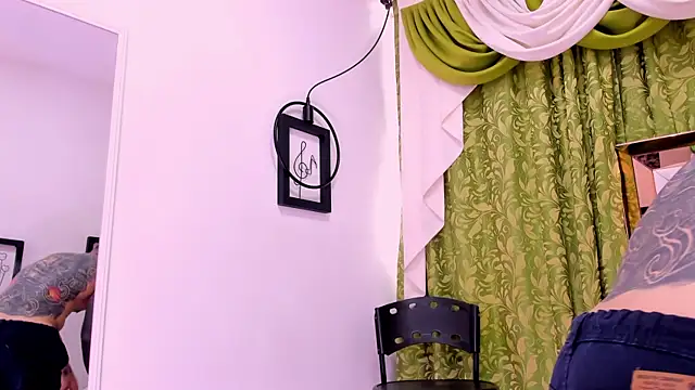 dilan scootk  online show from 12-18-25, 07:20