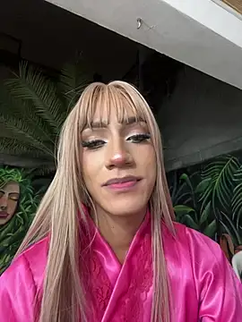 Snapshot of VictoriaRoss1 chatting on 03-18-25, 12:27 VictoriaRoss1 online show from 03-18-25, 12:27