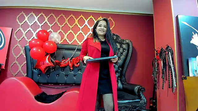 Snapshot of Mistressviictoria chatting on 02-04-25, 11:16 Mistressviictoria online show from 02-04-25, 11:16