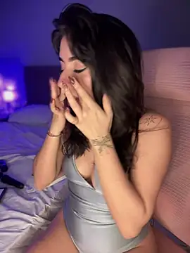 veronicaapink online show from 01-25-25, 05:40