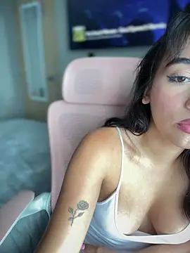 veronicaapink online show from 02-22-25, 04:30