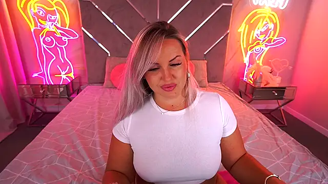 KiraCandyS online show from 09-08-25, 08:52