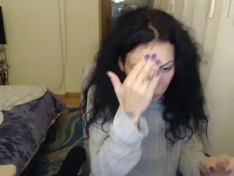 Emmatoo online show from 12-14-25, 04:23