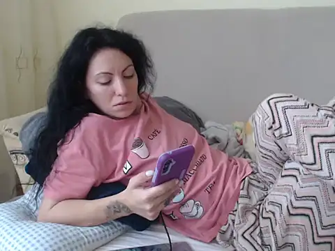 Emmatoo online show from 02-24-26, 07:39