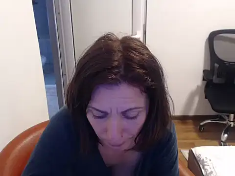 Emmatoo online show from 03-22-26, 06:44