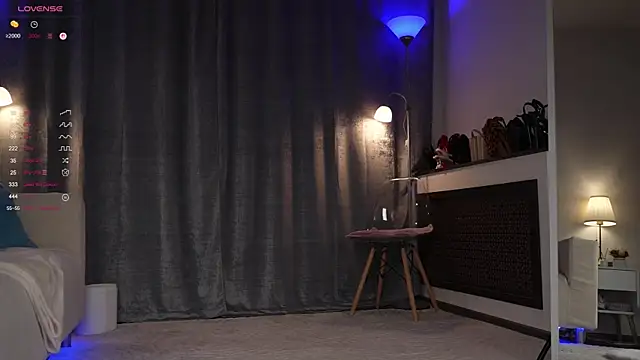 Amely Young online show from 09-15-25, 01:16