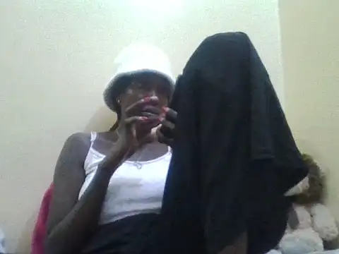 Pretty ellahh online show from 02-06-25, 04:47