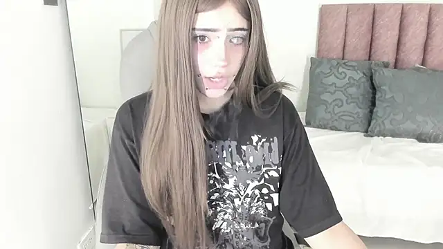 Snapshot of celestica_rose chatting on 01-13-26, 09:31 celestica rose online show from 01-13-26, 09:31