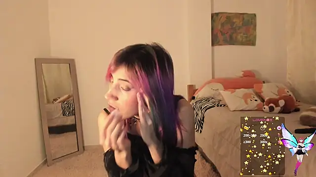 Snapshot of linnie_ chatting on 01-12-25, 01:42 linnie online show from 01-12-25, 01:42