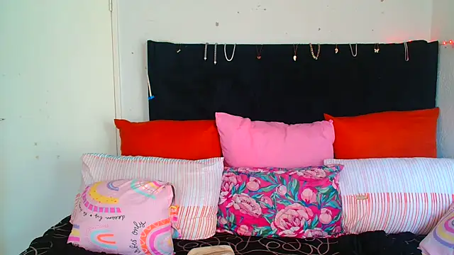 SAVAGExBOO online show from 11-05-25, 04:01