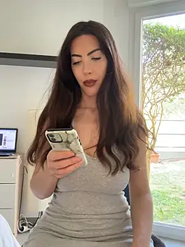 Eyline online show from 04-02-26, 09:40