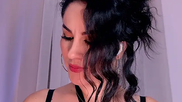 Snapshot of Pamela_Rosal chatting on 06-16-26, 01:25 Pamela Rosal online show from 06-16-26, 01:25