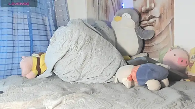 Snapshot of Alessia28_ chatting on 03-05-25, 10:32 Alessia28  online show from 03-05-25, 10:32