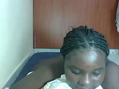 hotebbbyy online show from 05-20-26, 03:45