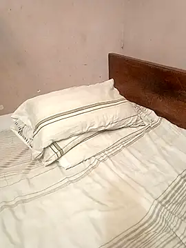 Snapshot of Shaali_Ang chatting on 11-28-25, 12:24 Shaali Ang online show from 11-28-25, 12:24