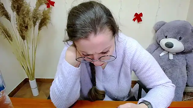  Annabelle Lee online show from 12-26-24, 07:24