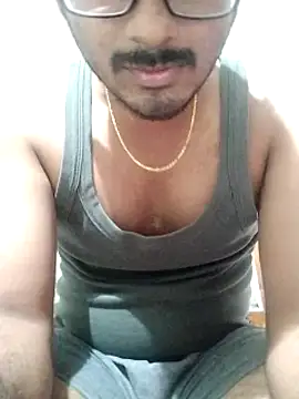 Snapshot of telugu_789reddy chatting on 01-04-25, 04:43 telugu 789reddy online show from 01-04-25, 04:43