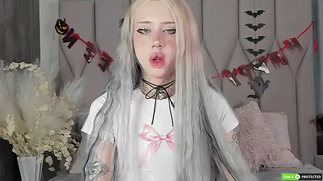 Joy Barker online show from 10-14-25, 01:45