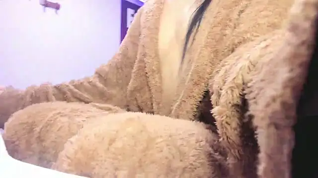 Snapshot of meribeth303av chatting on 12-06-24, 11:03 meribeth303av online show from 12-06-24, 11:03