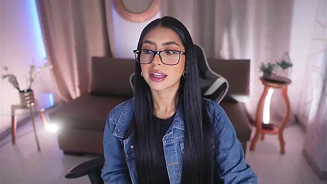 Sara albrecht online show from 02-24-25, 01:10