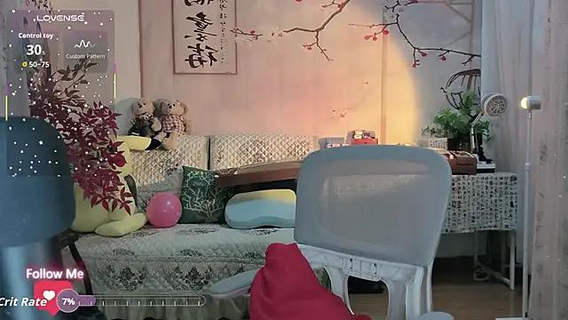 Lisa-s online show from 10-06-25, 01:03