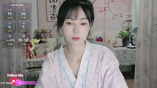 Lisa-s online show from 10-20-25, 02:56