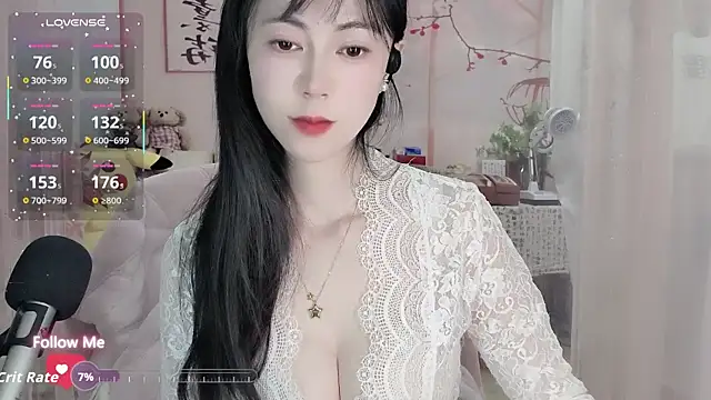 Lisa-s online show from 11-25-25, 04:34